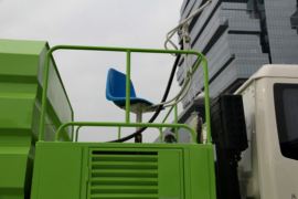 欧曼ETX&nbsp;清洗车上装图片