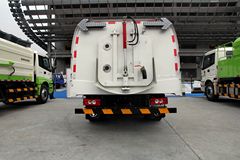 福田 欧马可3系 141马力 4X2 3T清洗车(BJ5082TXSE5-H1)