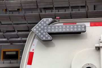 ���� ŷ����3ϵ 141���� 4X2 3T��ϴ��(BJ5082TXSE5-H1)ͼƬ