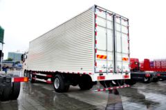 东风柳汽 乘龙H7重卡 240马力 6X2 9.6米厢式载货车(LZ5250XXYKM5CA)