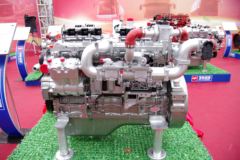 玉柴YC6J245N-60 245马力 6.5L 国六 天然气发动机
