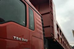 中国重汽 HOWO T5G系重卡 340马力 8X4 7.2米自卸车(ZZ3317N356GD1)