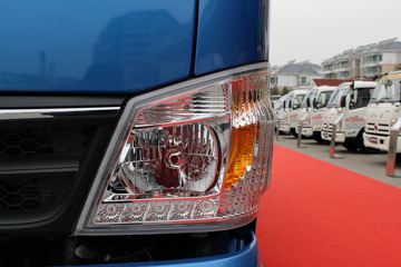 �ɵ��³� D5ϵ�� 154���� 6X2 6.8���ػ���ͼƬ