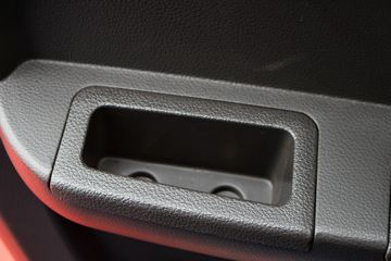 �ɵ��³� D5ϵ�� 154���� 6X2 6.8���ػ���ͼƬ