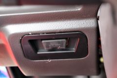 飞碟奥驰 D5系列 154马力 6X2 6.8米载货车