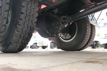 �ɵ��³� D5ϵ�� 154���� 6X2 6.8���ػ���ͼƬ