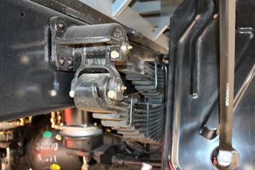 �ɵ��³� D5ϵ�� 154���� 6X2 6.8���ػ���ͼƬ