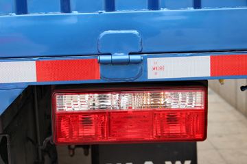 �ɵ��³� D5ϵ�� 154���� 6X2 6.8���ػ���ͼƬ