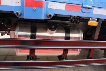 �ɵ��³� D5ϵ�� 154���� 6X2 6.8���ػ���ͼƬ