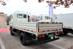 飞碟奥驰 V1系列 82马力 3.3米排半栏板轻卡