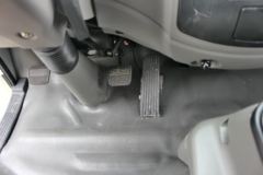 飞碟奥驰 V1系列 82马力 3.3米排半栏板轻卡