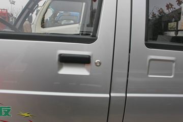 �ɵ��³� M1ϵ�� 1.2L 88���� ����/CNG 2.7��˫������΢��ͼƬ