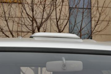 �ɵ��³� M1ϵ�� 1.2L 88���� ����/CNG 2.7��˫������΢��ͼƬ