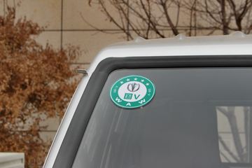 �ɵ��³� M1ϵ�� 1.2L 88���� ����/CNG 2.7��˫������΢��ͼƬ