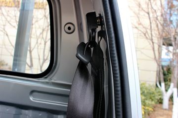 �ɵ��³� M1ϵ�� 1.2L 88���� ����/CNG 2.7��˫������΢��ͼƬ