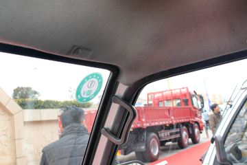 �ɵ��³� M1ϵ�� 1.2L 88���� ����/CNG 2.7��˫������΢��ͼƬ