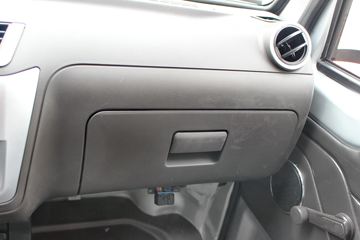 �ɵ��³� M1ϵ�� 1.2L 88���� ����/CNG 2.7��˫������΢��ͼƬ