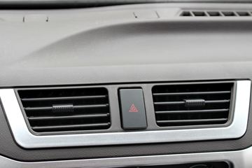 �ɵ��³� M1ϵ�� 1.2L 88���� ����/CNG 2.7��˫������΢��ͼƬ