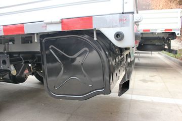 �ɵ��³� M1ϵ�� 1.2L 88���� ����/CNG 2.7��˫������΢��ͼƬ