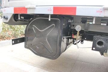 �ɵ��³� M1ϵ�� 1.2L 88���� ����/CNG 2.7��˫������΢��ͼƬ