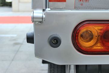 �ɵ��³� M1ϵ�� 1.2L 88���� ����/CNG 2.7��˫������΢��ͼƬ