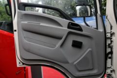 四川现代 瑞宇 130马力 3.8米排半栏板轻卡