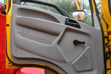 瑞宇&nbsp;自卸车驾驶室                                               图片