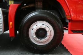 创虎XCIENT&nbsp;自卸车底盘                                                图片