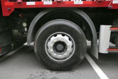 现代商用车 创虎XCIENT重卡 410马力 8X4 9.46米仓栅式载货车(CHM5310CCQKPQ77V)