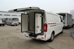 长安轻型车 睿行M80 109马力 4X2 冷藏车(SC5023XLCA5) 长安轻型车 睿行M80 109马力 4X2 冷藏车(SC5023XLCA5)