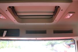 创虎XCIENT&nbsp;载货车驾驶室                                               图片