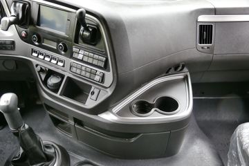 �ִ����ó� ����XCIENT�ؿ� 410���� 6X4ǣ����(Σ��Ʒ)(CHM4250KPQ49WXPV)ͼƬ