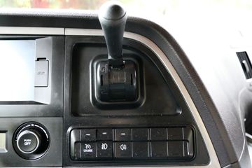 �ִ����ó� ����XCIENT�ؿ� 410���� 6X4ǣ����(Σ��Ʒ)(CHM4250KPQ49WXPV)ͼƬ