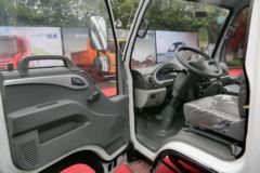 四川现代 瑞贝 113马力 2.6米双排栏板轻卡