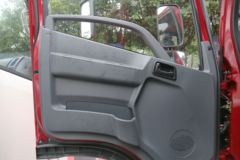 四川现代 瑞越 轻卡129马力 3.83米平板自卸车(云内)