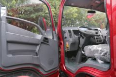 四川现代 瑞越 轻卡129马力 3.83米平板自卸车(云内)