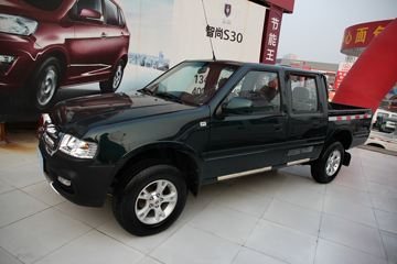 金杯 新金典 2017款 2.2L汽油 两驱长箱 双排皮卡