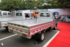 南骏汽车 瑞逸 1.3L 82马力 汽油 3米单排栏板微卡