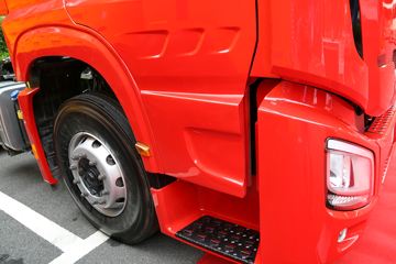 �Ĵ��ִ� �µ�800W�ؿ� 310���� 4X2ǣ����ͼƬ