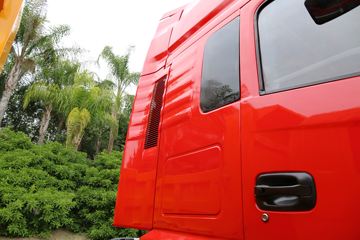 �Ĵ��ִ� �µ�800W�ؿ� 310���� 4X2ǣ����ͼƬ