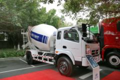 南骏汽车 瑞康 130马力 4X2 4方混凝土搅拌车