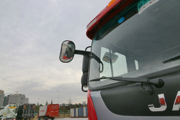 ���� �����A5L�п� 160���� 4X2 6.2���ػ�������(HFC1161P3K1A47S3V)ͼƬ