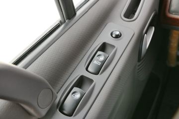 ���� �����A5L�п� 160���� 4X2 6.2���ػ�������(HFC1161P3K1A47S3V)ͼƬ