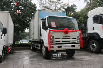 庆铃 五十铃700P 189马力 4X2 冷藏车(QL11009MARY)