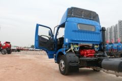 东风 多利卡D6 113马力 4X2 4.15米单排轻卡底盘(DFA5040XXY11D2AC) 东风 多利卡D6 113马力 4X2 4.15米单排轻卡底盘(DFA5040XXY11D2AC)