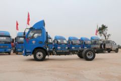 东风 凯普特E280 116马力 4.15米单排厢式轻卡底盘(DFA5040XXY11D2AC)