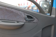 东风 凯普特E280 116马力 4.15米单排厢式轻卡底盘(DFA5040XXY11D2AC)