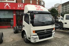 东风 凯普特E280 116马力 3300轴单排轻卡底盘(白色)(DFA1040SJ11D2)