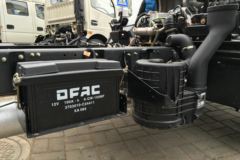 东风 凯普特E280 116马力 3300轴单排轻卡底盘(白色)(DFA1040SJ11D2)