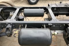 东风 凯普特E280 116马力 3300轴单排轻卡底盘(白色)(DFA1040SJ11D2)